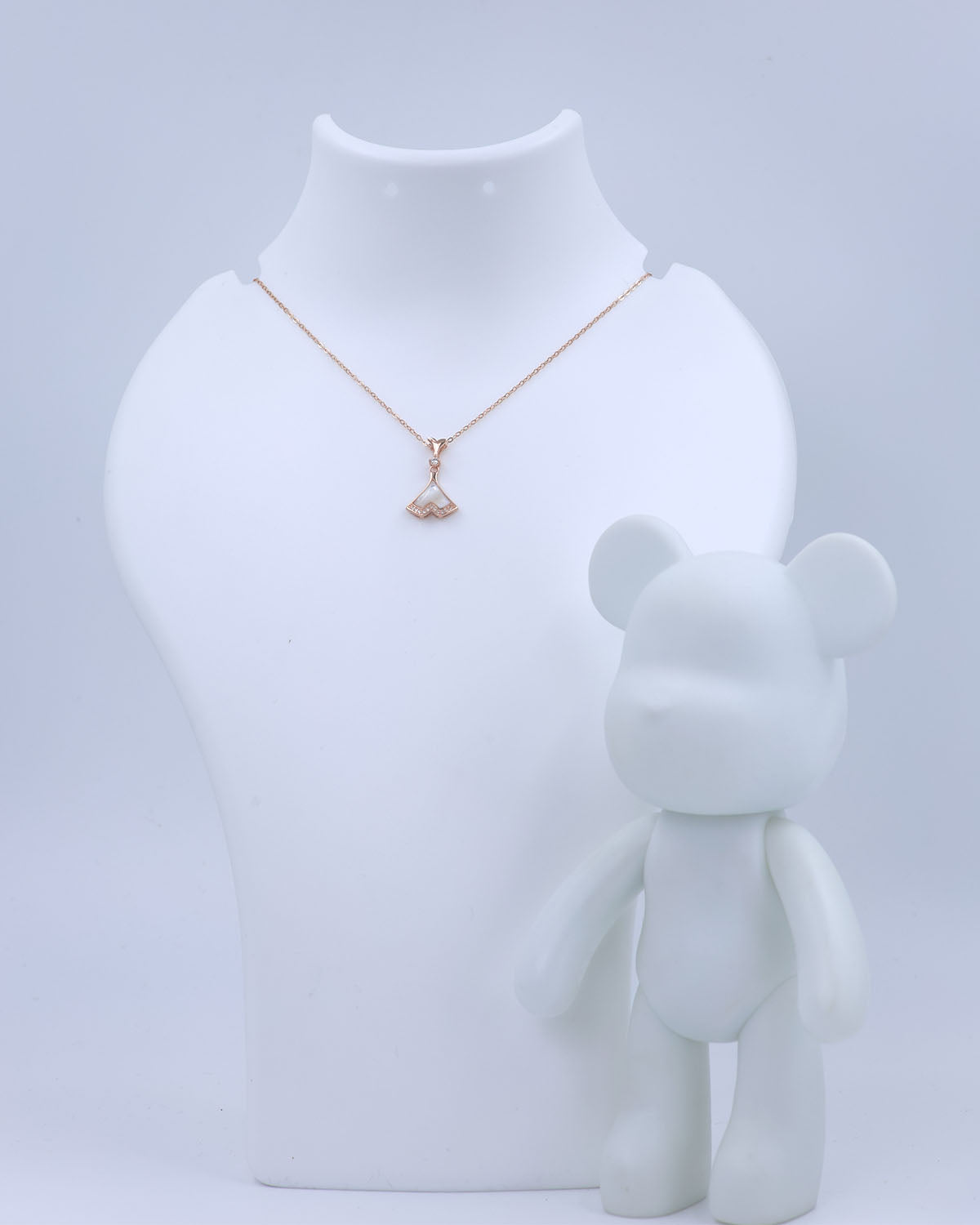 Rosé Glow Pendant